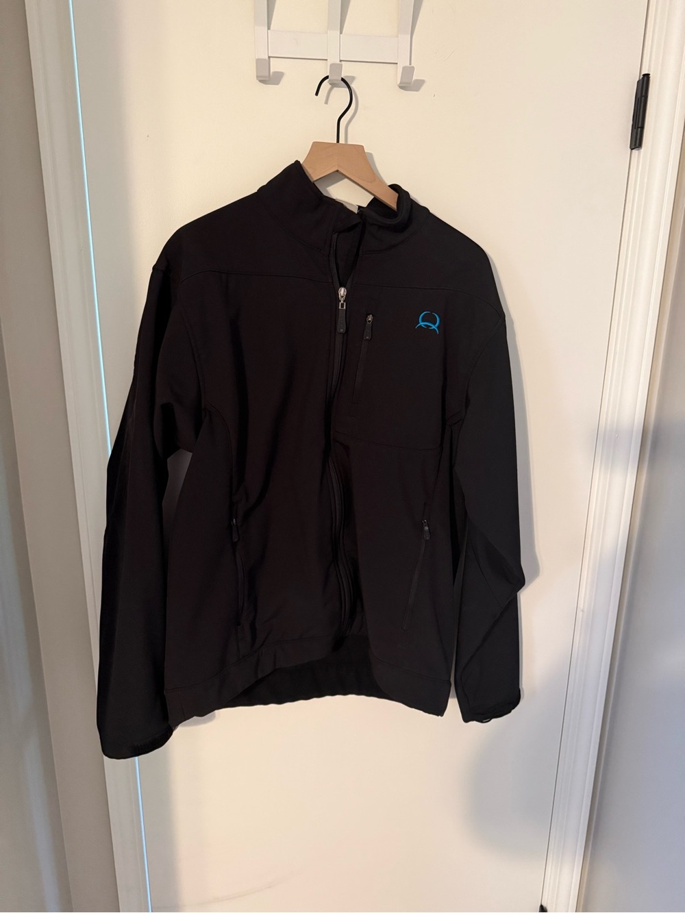Cinch Softshell Jacket with Blue Logo